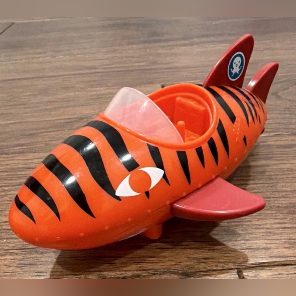 Rare Fisher Price Octonauts Talking Tiger Shark Gup B Vehicle Toy